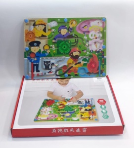 Joc Montessori de Sortare culori din lemn, tip Labirint ilustrat, cu Creion Magnetic: Meserii #JJ5109 - Img 3