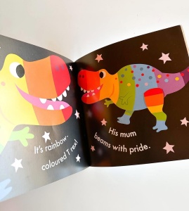 Dino -A Cracking Book of Colours -My Peek Through #BK185 - Img 6
