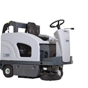 Masina de maturat cu post-conducere si acumulator, SW 4000B - 1250mm, 75 litri - Nilfisk-9084400010
