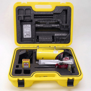 Laser Rosu pentru Conducte, Piper 100 - set telecomanda IR si accesorii - Leica-748704 - Img 4