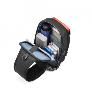 Geanta de umar, de piept sau de mana impermeabila, cu port de incarcare USB, GETICS, 30x19.5x13.5 cm, Neagra - Img 5