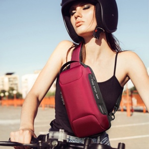 Rucsac crossbody/de umar, impermeabil, antifurt, cu port de incarcare USB, Bange, 34X18X10 cm, Rosu - Img 8