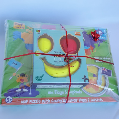 Cadou 5-7 ANI - Puzzle Harta lumii cu steaguri si capitale + Cub Inteligent - Set 3 Fructe