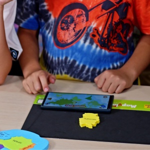 Puzzle Harta Lumii cu Steaguri si Capitale - Realitate Augmentata cu Activitati in Limba Engleza - Img 9