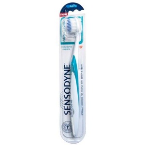 Periuta de dinti Advanced Clean Soft Sensodyne, Gsk