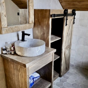 Set Mobilier baie Mocănița, masca lavoar + oglinda + dulap lemn masiv - Img 3