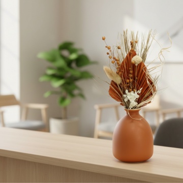Aranjament floral Orange Mood H30cm cu flori naturale uscate din lemn de Sola