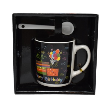 Cana ceramica Happy Birthday 200 ml cu lingurita, ideala pentru cafea sau ceai