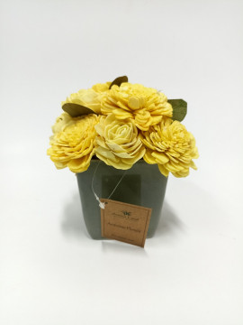 Aranjament floral Sunshine Bliss din lemn de Sola in vaza ceramica
