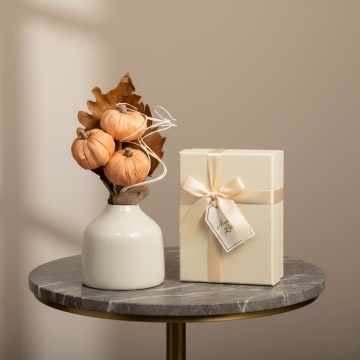Aranjament floral Toamna potrivit pentru cadou elegant si sustenabil