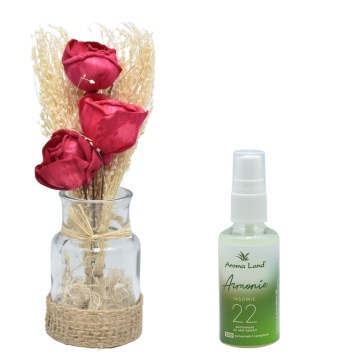 Aranjament floral Roșu în vas de sticlă + spray cadou Iasomie