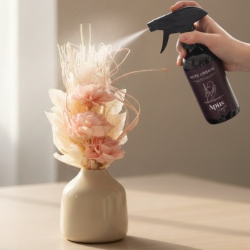 aranjament floral din lemn de Sola care devine un mic difuzor natural aromaterapie prin parfumare
