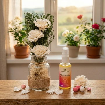 Aranjament floral Natur in vas sticla + CADOU, Spray Camera, 50 ml, Aroma Land