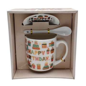 Set cadou cana ceramica Happy Birthday cu lingurita asortata si farfuriuta