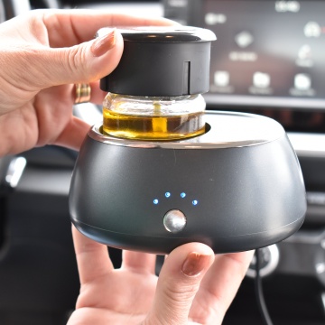 Incarcare recipient ulei parfumat pentru nebulizator Autonom