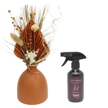 Aranjament floral Orange Mood + spray cadou Apus Parizian din gama Note Urbane