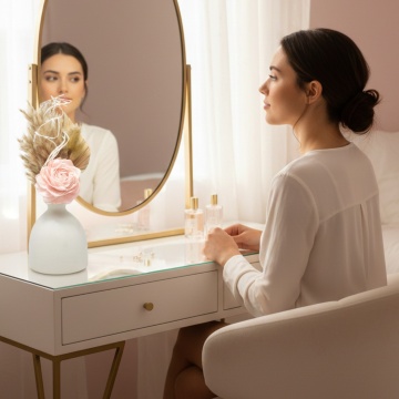 aranjament floral Pink Glow decor minimalist cu floare de Trandafir din lemn de Sola