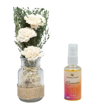 Aranjament floral Natur în vas de sticlă + spray cadou Bucurie - Bubble Gum