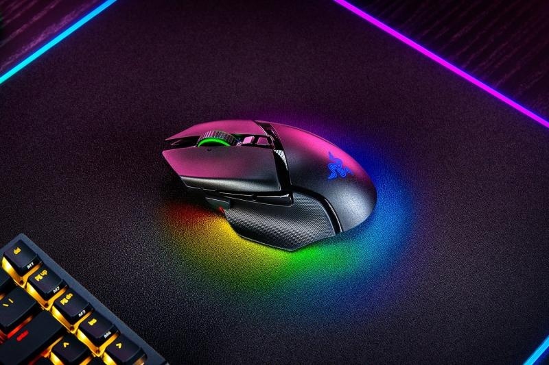 Mouse Razer cu fir Razer Basilisk V3 PRO, butoane programabile 10+1 - Img 6
