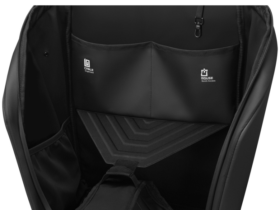 Rucsac Lenovo Legion 16 Armored GB900 pentru laptop de gaming de 16 inch; fabricat din poliester, cu invelis exterior din poliuretan; potrivit pentru dispozitive cu dimensiuni de pana la: 36 cm x 2.4 cm x 29 cm; greutate: 1.3kg; culoare: negru - Img 3