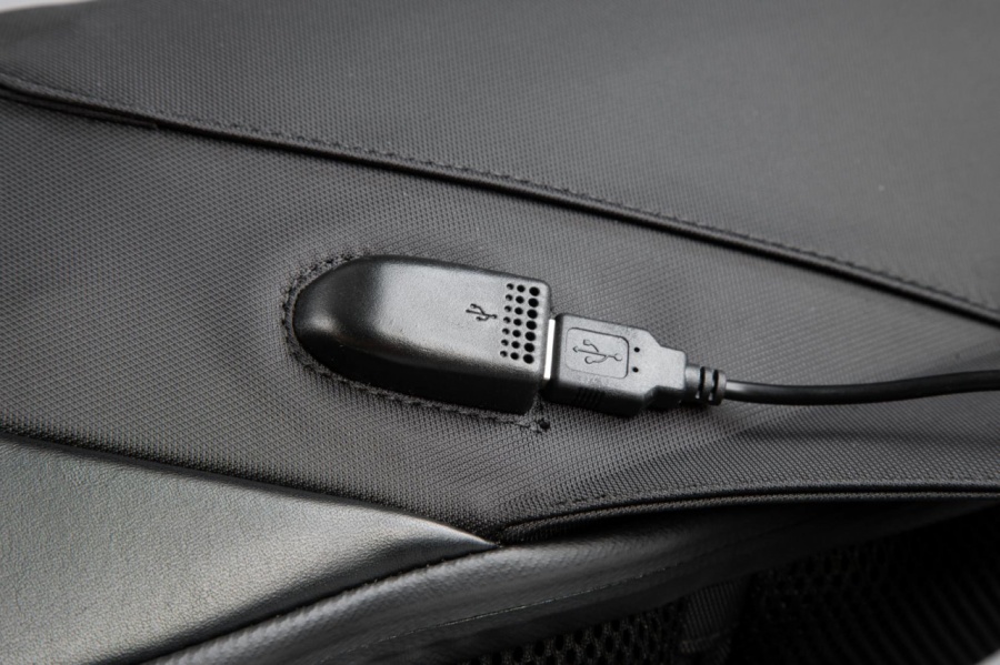 Rucsac notebook Serioux, SMART TRAVEL ST9590, dimensiuni 31 x 16 x 46 cm, rezistent la apa, compartimente multiple, compartiment separat pentru notebook: max. 15.6", bretele ajustabile, port de încărcare USB, buzunar ascuns la spate, material poliester - Img 5