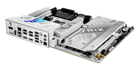 Placa de Baza ASUS ROG STRIX X870-A GAMING WIFI AM5, 4x DDR5, 1x DP 1x HDMI 2x USB TYPE-C, 1x PCIE 5.0 x16 2x PCIE 4.0 x16, 4x M.2, 2x SATA 6GB/s, WIFI7, ATX - Img 9