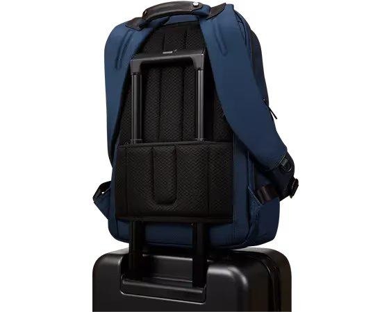 Lenovo ThinkPad Executive 16" Backpack, 22L capacity, 36.2 x 25.3 x 2.2 cm, 1.8kg, Outside Fabric Material: polyester 88%, leather 12%, Navy - Img 8