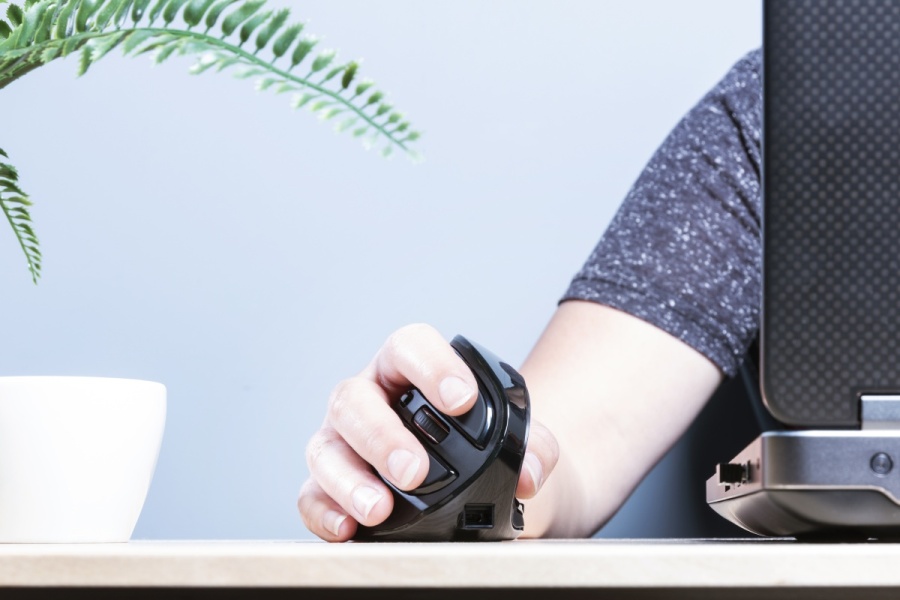 Mouse Trust Voxx, Rechargeable Ergonomic Wireless, negru - Img 16