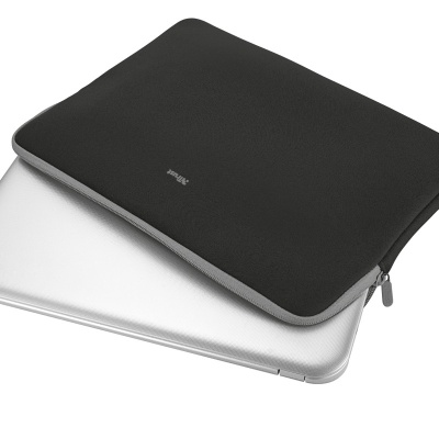Rucsac Trust Primo Soft Sleeve for 11.6" laptops - black Specifications General Type of bag sleeve Number of compartments 1 Max. laptop size 11.6 " Height of main product (in mm) 225 mm Width of main product (in mm) 330 mm Depth of main product (in mm) - Img 2