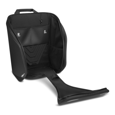 Rucsac Lenovo Legion 16 Armored GB900 pentru laptop de gaming de 16 inch; fabricat din poliester, cu invelis exterior din poliuretan; potrivit pentru dispozitive cu dimensiuni de pana la: 36 cm x 2.4 cm x 29 cm; greutate: 1.3kg; culoare: negru - Img 7