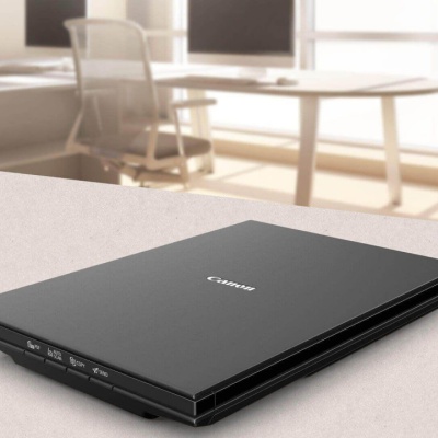 Scanner Canon Lide 300, dimensiune A4, tip flatbed, viteza scanare 2,2 msec./linie (300dpi), 14.8 msec./linie (2400 dpi), rezolutie optica 2400 x 4800dpi, senzor CIS, 4 butoane (PDF, AUTOSCAN, COPY, SEND), interfata: USB 2.0. - Img 2