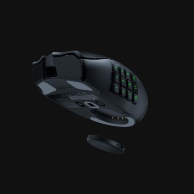 Mouse Razer Naga V2 PRO Connectivity Razer HyperSpeed Wireless (2.4GHz) Bluetooth Wired – Speedflex Cable USB Type C Battery Life Up to 150 hours (on HyperSpeed Wireless) Up to 300 hours (on Bluetooth) RGB Lighting Razer - Img 10