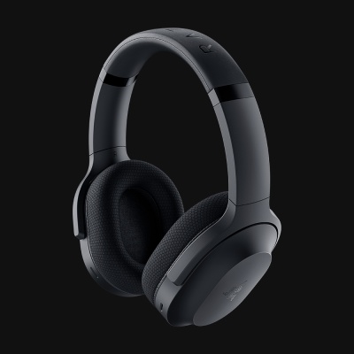 Casti Razer Barracuda Wireless, frecventa raspuns 20 Hz – 20 kHz, sensibilitate 96dB, izolare fonica pasiva, conectivitate USB-C Wireless (2.4GHz); Bluetooth 5.2; 3.5mm Analog, frecventa raspuns microfon 100 Hz - 10 kHz, autonomie pana la 40 ore, negru