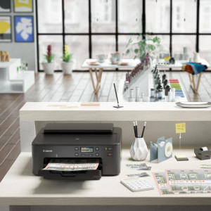 Imprimanta inkjet color Canon TS705, dimensiune A4, duplex, viteza de imprimare 15 ipm monocrom, 10 ipm color, rezolutie printare : 4800 x 1200 dpi, alimentare hartie 250+100 coli, interfata USB Hi-Speed, Ethernet, Wi-Fi IEEE802.11 b/g/n/a, Canon PRINT