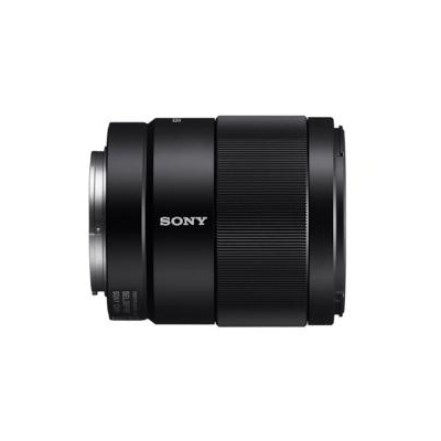 Sony FE 35 MM F1.8. Componentă pentru: MILC, Structura lentilelor: 11/9, Cea mai apropiata distanţă de focalizare: 0,22 m. Compatibilitate mărci aparate foto: Sony, Mărire maximă: 0,24x, Tip capac lentile: Parasolar obiectiv detașabil. Culoarea - Img 4
