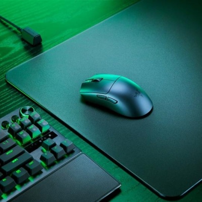 Mouse Razer Viper V3 Pro, rezolutie maxima 35000 DPI, durata de viata baterie pana 95 hours la 1000 Hz, pana la 62 pre la 2000 Hz, pana la 40 ore la 4000 Hz pana la ore la 8000 Hz, negru - Img 7