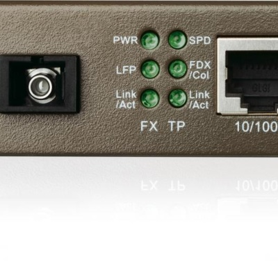 "Omada 10/100 Mbps RJ45 to 100 Mbps Single-mode SC WDM Bi-Directional Fiber Converter PORT: 1× 100Mbps SC Port, 1× 10/100M RJ45 Port (Auto MDI/MDIX) SPEC: Full-duplex, Tx:1310 nm, Rx:1550 nm, Up to 20 km, Chassis TL-MC1400 rack-mountable" - Img 2