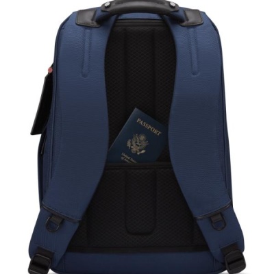 Lenovo ThinkPad Executive 16" Backpack, 22L capacity, 36.2 x 25.3 x 2.2 cm, 1.8kg, Outside Fabric Material: polyester 88%, leather 12%, Navy - Img 11