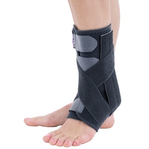 Orteză de gleznă universală, mobilă cu atele metalice ANKLEFIX SPORT SRT 358
