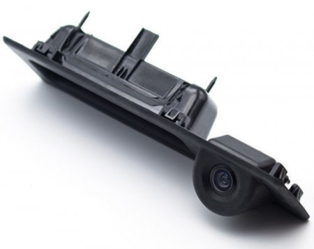 Camera marsarier BMW seria 3 F30, F31, seria 5 F10, X3 F25 pe manerul de portbagaj