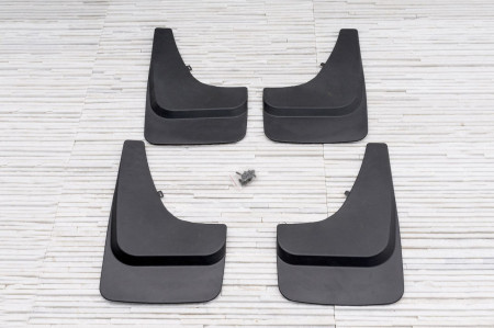 Set 4 bucati aparatori noroi dedicate Mitsubishi L200 2015-2020