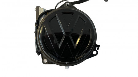 Camera marsarier flip in sigla pentru VW Golf 7 cu sigla complet neagra