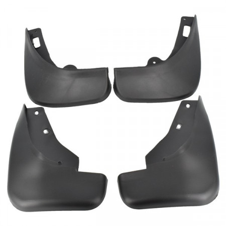 Set 4 bucati aparatori noroi dedicate Ford Focus Hatchback 2005-2011