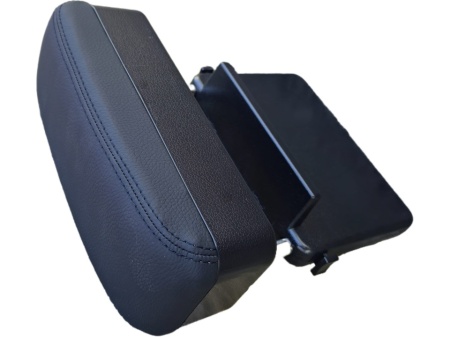 Organizator auto cu suport tip cotiera, negru cu cusatura neagra, incarcare wirelles