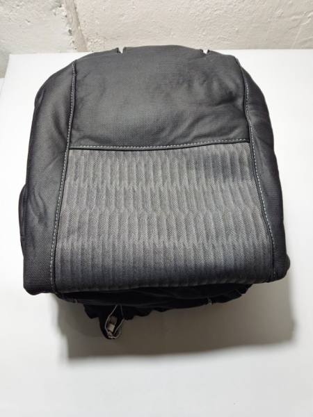 Set huse auto pentru scaune pentru VW Passat B7 2010-2015, material textil negru cu gri, Lichidare stoc