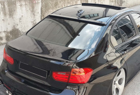 Eleron Luneta compatibil cu BMW seria 3 F30 2011-2018, Negru lucios - Img 1