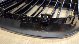 Grile Centrale compatibil cu BMW 5 Series E60 E61 2003-2009 Negru Lucios M Design, Produs Deteriorat! - Img 5