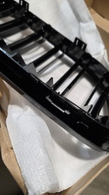 Grile Centrale compatibil cu BMW Seria 3 E90 E91 LCI 2008-2012 M-Design Negru Lucios, Produs Deteriorat! - Img 4