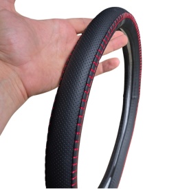 Husa volan imitatie piele perforata neagra cu imitatie piele perforata si cusatura rosie - Img 7