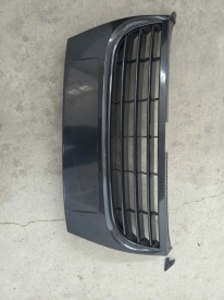 Grila Centrala fara emblema compatibil cu VW Touran 2006-2010, Produs deteriorat! - Img 3